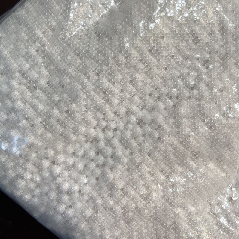 Industrial White Beads Activated Alumina Desiccant High Water Adsorption 300-320m2/g BET